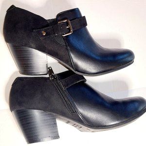 Women's American Eagle Black Low Ankle Boot Size 9